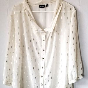 White With Gold Pattern Long Sleeve (XL)